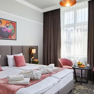 Estera Krakov
